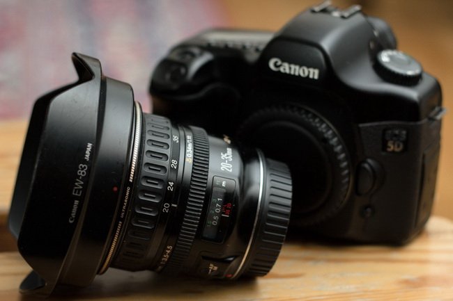 Canon EF 20-35 mm f/3.5-4.5 USM бюджетный объектив за 120 долларов