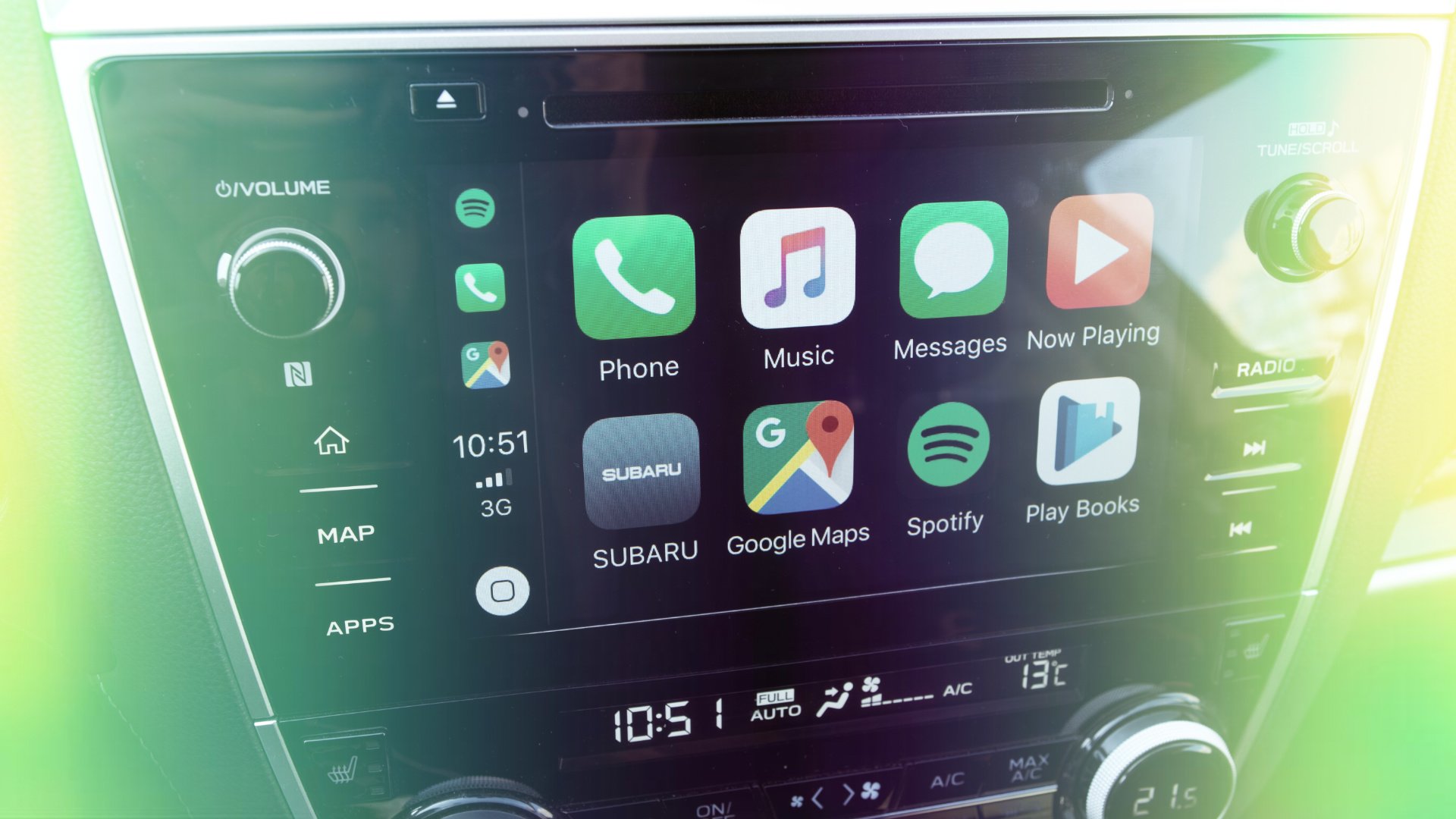 сравнение youtube music и spotify через apple CarPlay и Android Auto